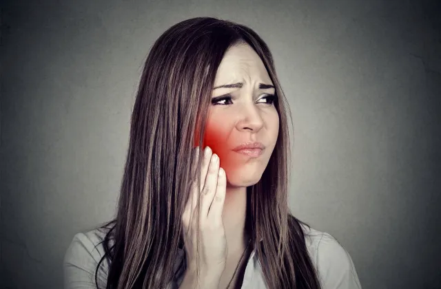 ascesso dentale e gengivale come curarlo