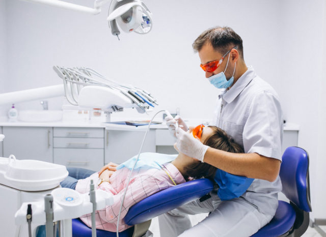 come scegliere il dentista